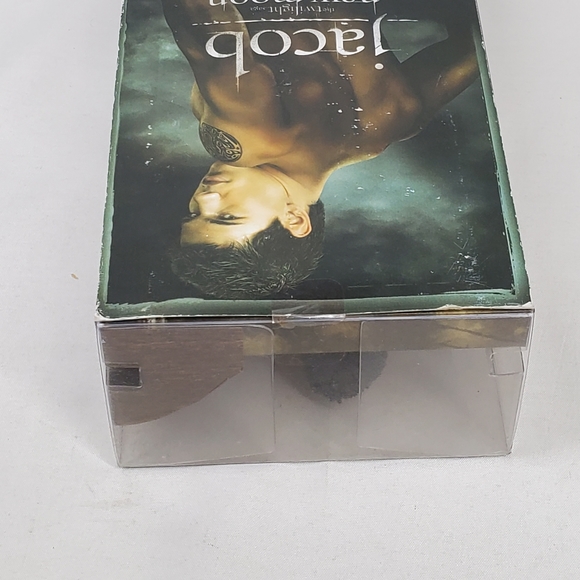 BARBIE TWILIGHT SAGA NEW MOON - JACOB BLACK Collector Doll 2009 - New in Box. - Picture 11 of 13